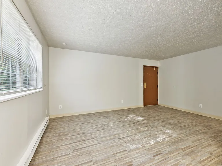 2303 Wyoming Ave — Photo 7