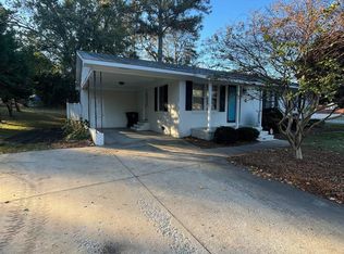 301 Eastover Dr, Snow Hill, NC 28580