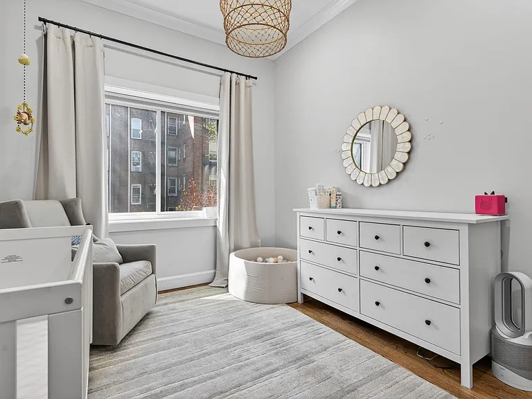 926 Park Ave — Photo 24