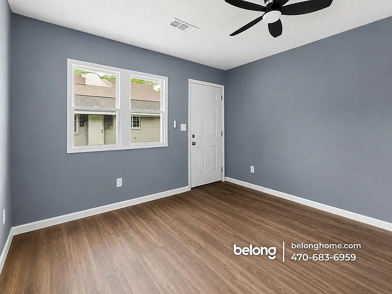 3213 Lee St #1 — Photo 3