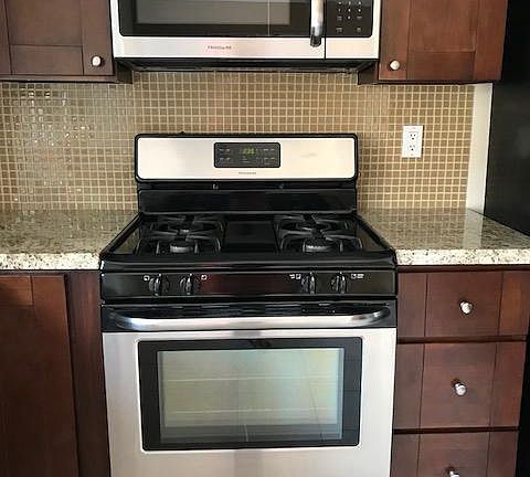 Stainless Steel Appliances, Gas Range