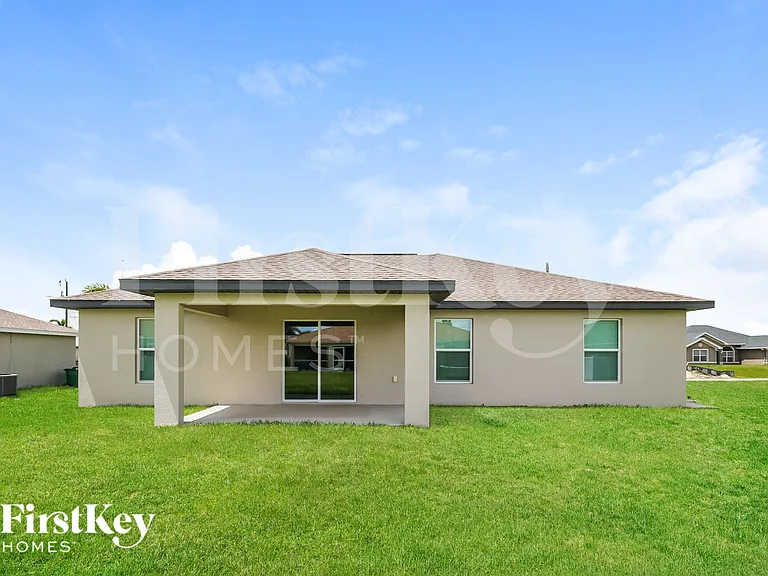 2212 NW 9th St — Photo 15