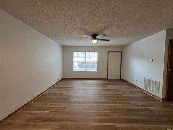 5th image of 411 W 7th St #3