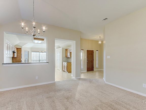 4th image of 1205 Majestic Way