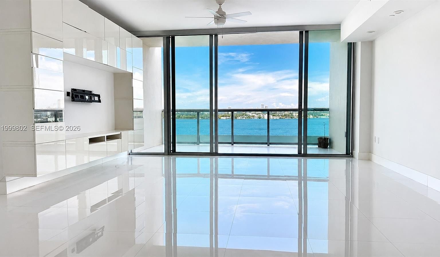 みなと 7935 East Dr APT 803, North Bay Village, FL 33141 | MLS #A11999802