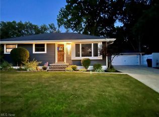 6505 Michael Dr, Brookpark, OH 44142