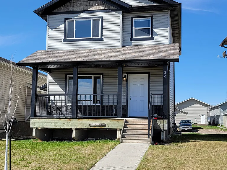 36 Pinnacle St — Photo 1