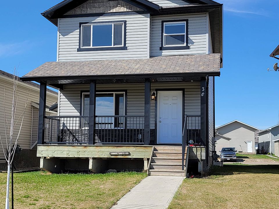 1st image of 36 Pinnacle St
