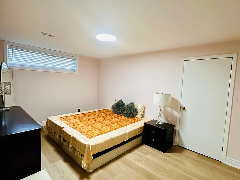 206 Bellamy Rd N #BASEMENT — Photo 3