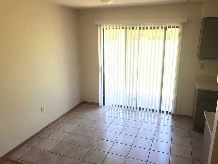 117 Stephens Ln — Photo 6