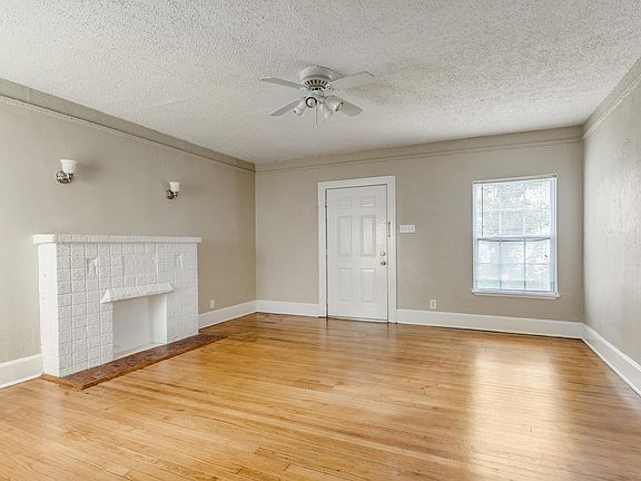 3rd image of 506 Fulton Ave