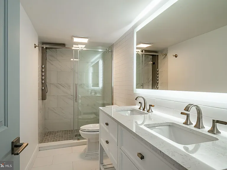 21510 Valley Forge Cir #1510 — Photo 21