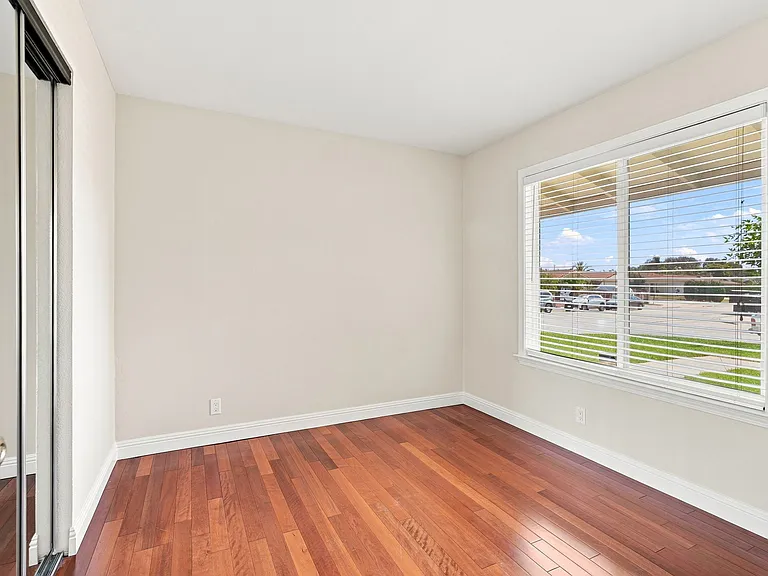 522 Lanning Ct — Photo 13