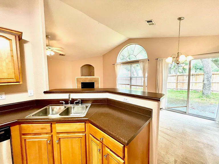 5884 Grotto Ave — Photo 10