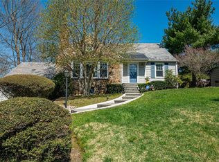 39 Bogart Ave, Port Washington, NY 11050