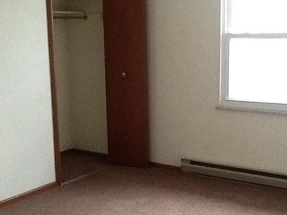 Both bedrooms have 2 closets