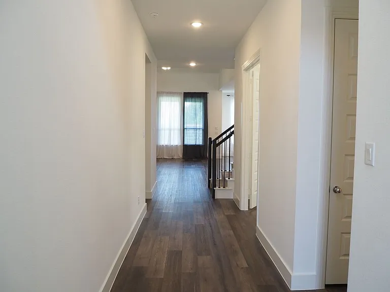 5009 Shadetree St — Photo 10