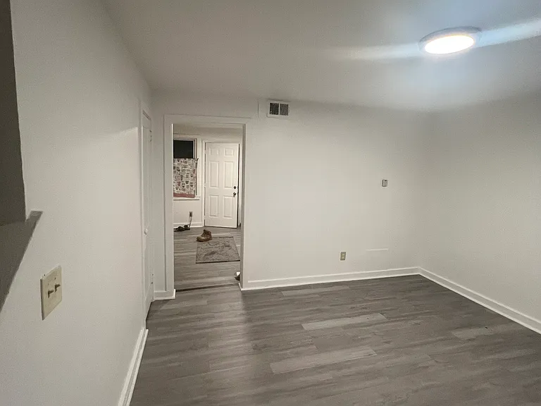 19-25 Channing Pl #21 — Photo 5