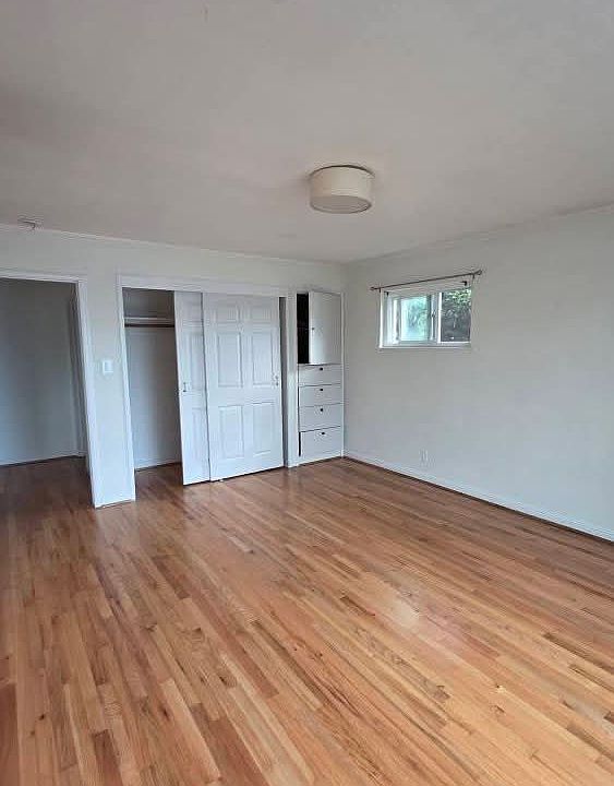 1st image of 716 Poplar Ave