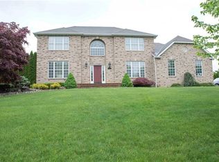 11 Andrew Dr, Monroe Township, NJ 08831