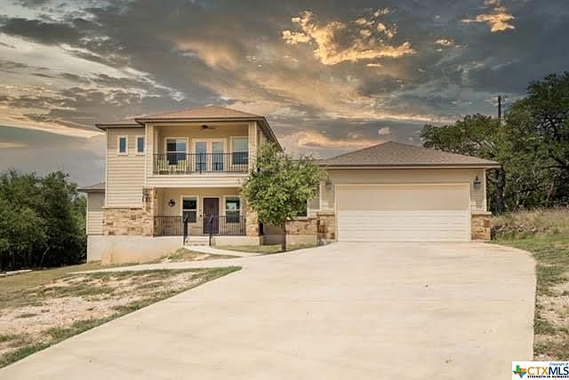 1st image of 937 Cougar Dr