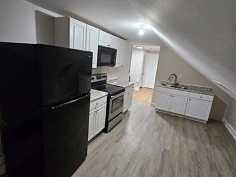 29 Tracy Ave — Photo 1