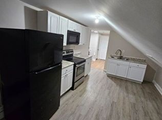 29 Tracy Ave, Jewett City, CT 06351