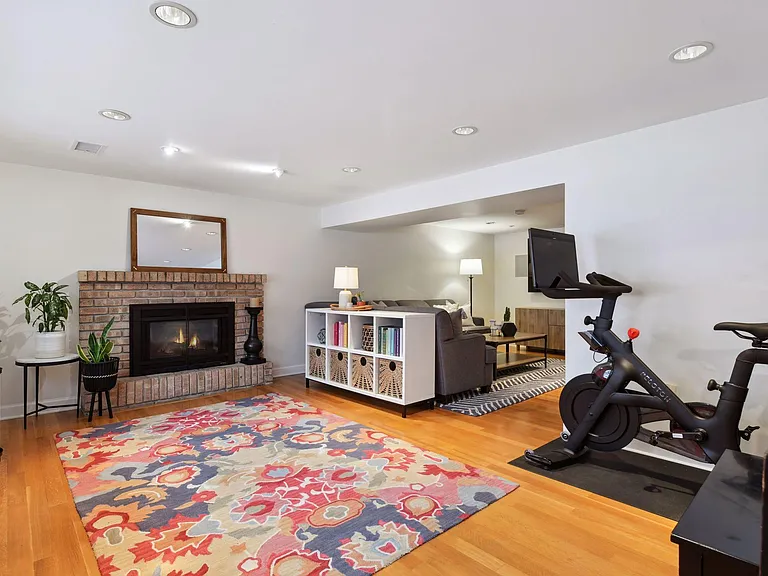 5132 Abercrombie Dr — Photo 35