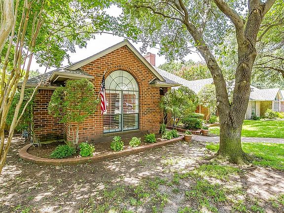 3rd image of 3609 Ernest Ct