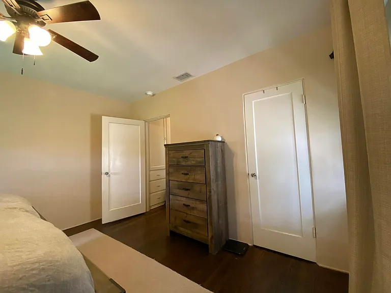 Rear bedroom