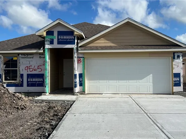 9565 Swedish Oak Dr, Corpus Christi, TX 78410