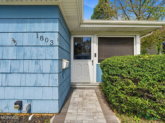 3rd image of 1803 6th Avenue
