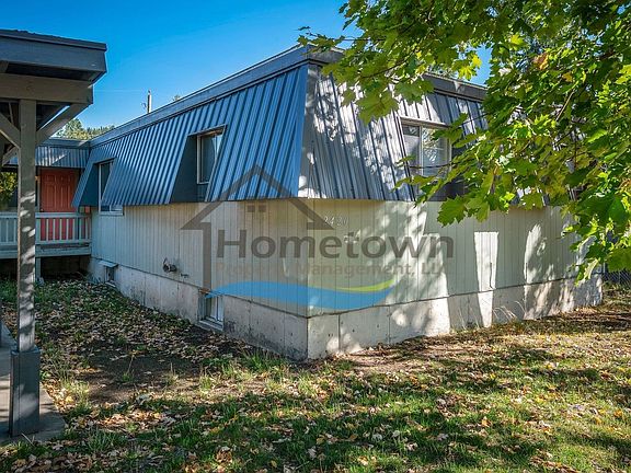 4th image of 2420 N 8th St
