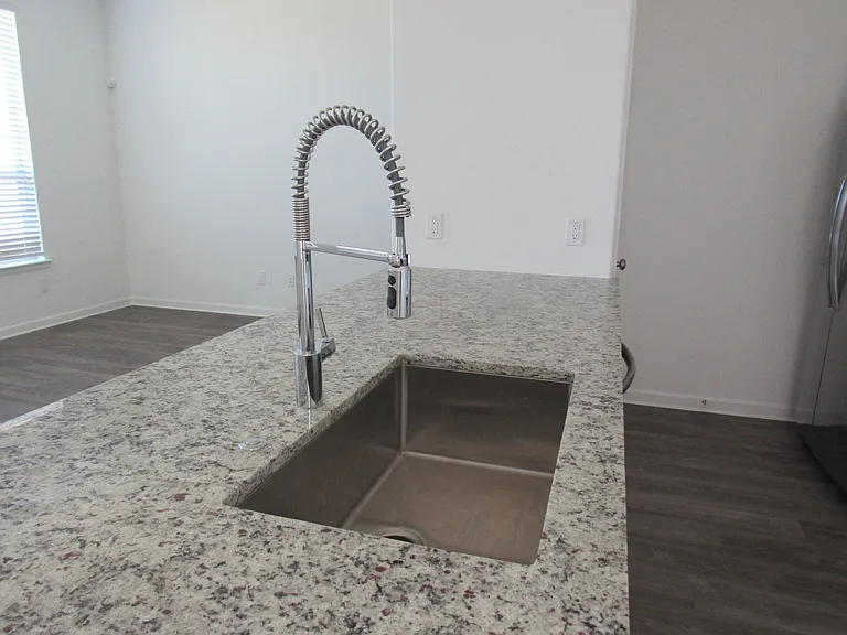 562 Dry Fork Ln — Photo 6