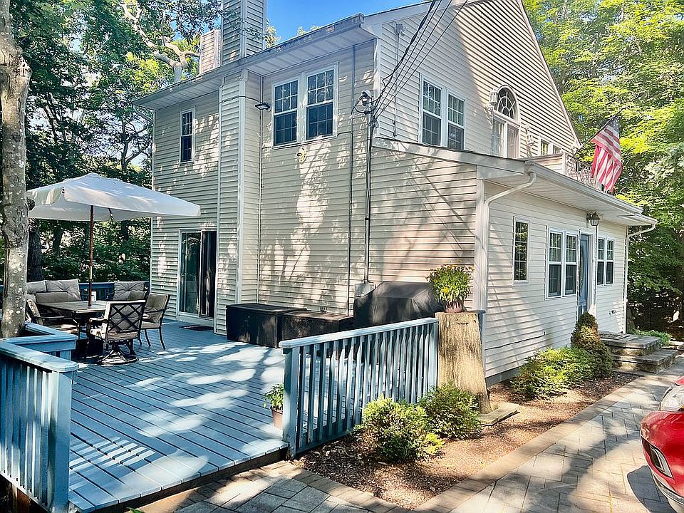 1st image of 356-24 24 Oakleigh Ave