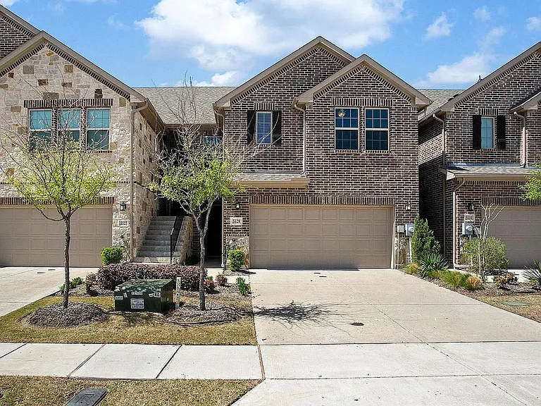 5529 Liberty Dr — Photo 1