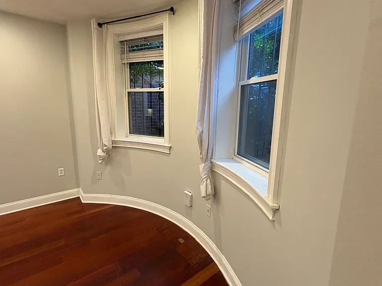 106 E Brookline St #1 — Photo 8