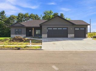 1368 Academy DRIVE, Holmen, WI 54636