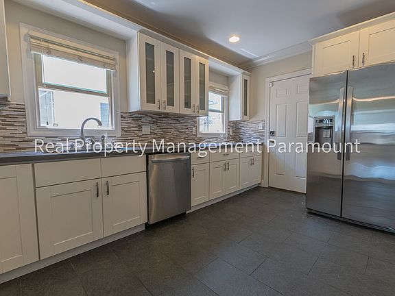 5th image of 1925 S Harcourt Ave #1/2