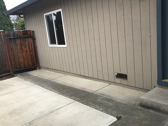 4th image of 3768 Poinciana Dr
