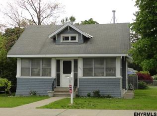 2302 Hamburg St, Schenectady, NY 12303
