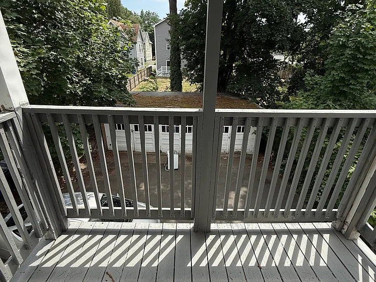 32 Tilton St #2L — Photo 9