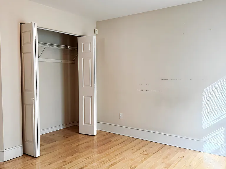 23 West St W #2 — Photo 2