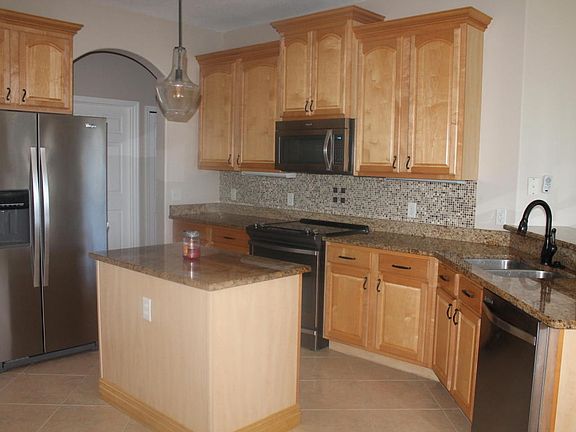 4th image of 282 Tunbridge Dr