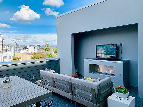 Fireplace + flat screen TV hook up