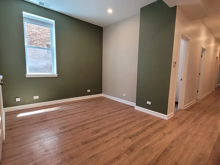 4739 N Albany Ave #1 — Photo 13