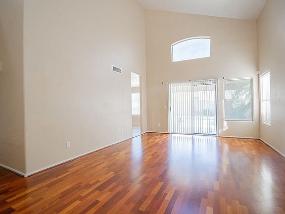 4th image of 4135 E Coolbrook Ave