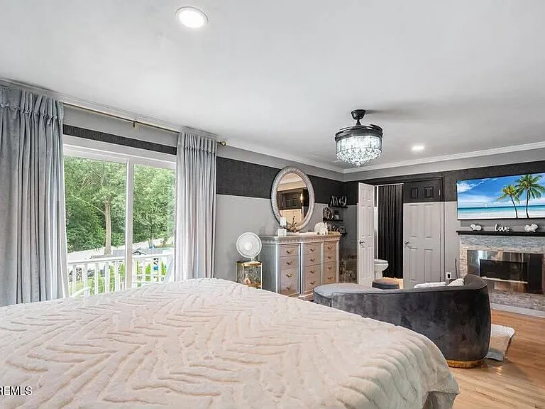 16 Carr Ln — Photo 11