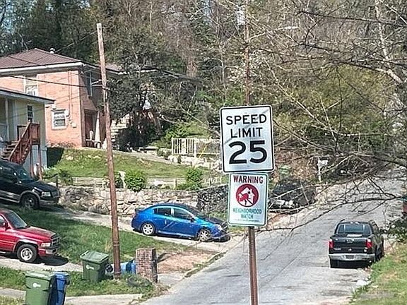 5th image of 99 Holly Rd NW