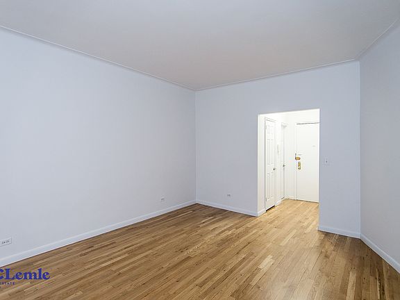5th image of 204 E 84th St #2FW